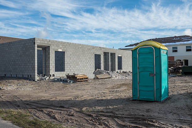 Porta potty delivery and setup in Golden Valley, AZ